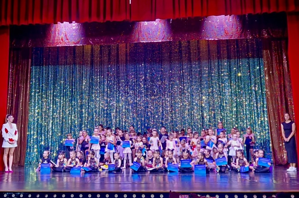 Dancing Stars - Iunie 2024